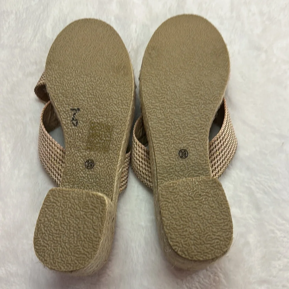 NorthStyle Wedge Block 2” Wedge Espadrille Peach/Shimmer Gold Stitching Size 39